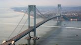 New York closes bridges for its marathon. Runners should pay for the unpaid tolls, the MTA demands