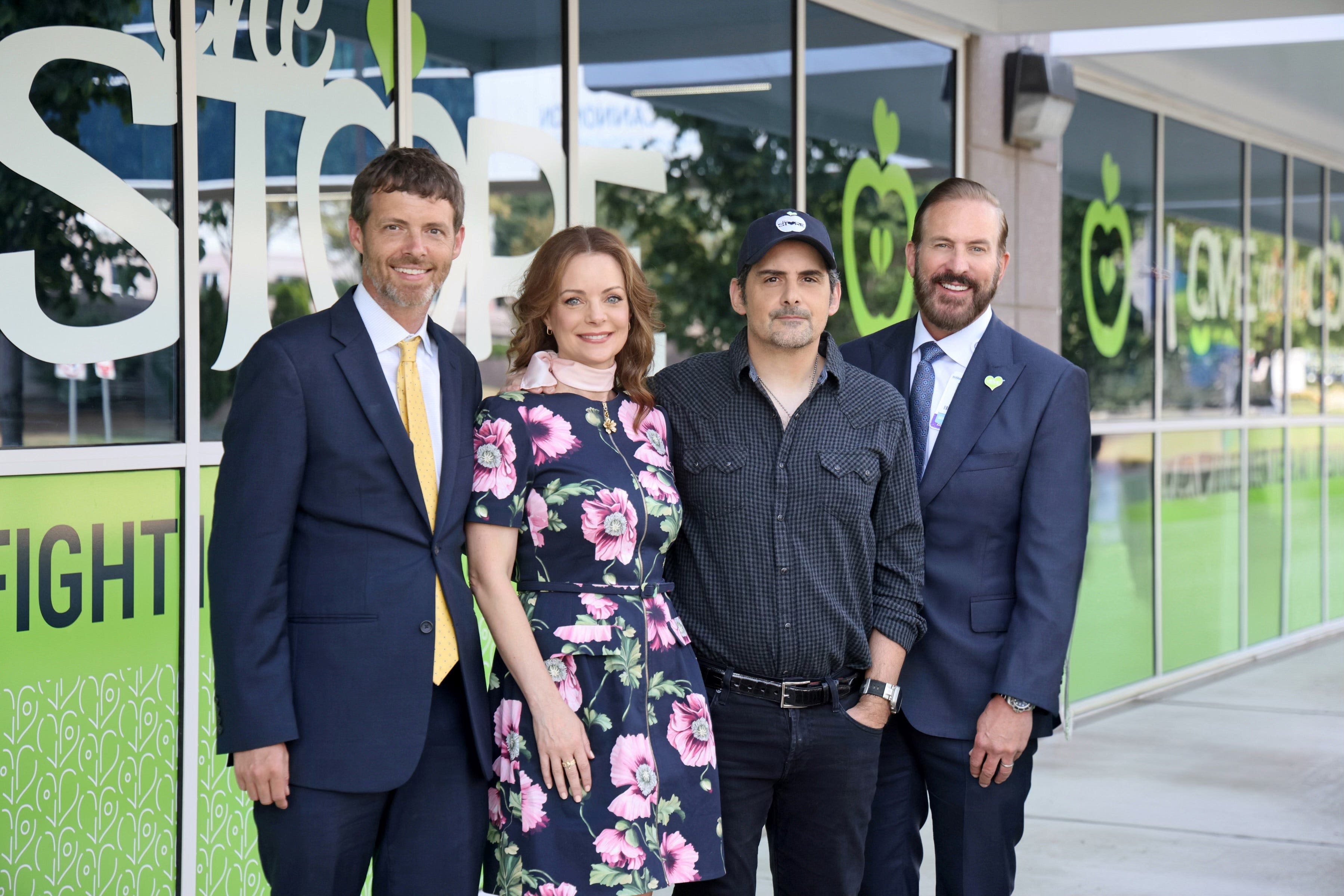 Brad Paisley and Kimberly Williams-Paisley's The Store: What to know about Nashville nonprofit for free groceries