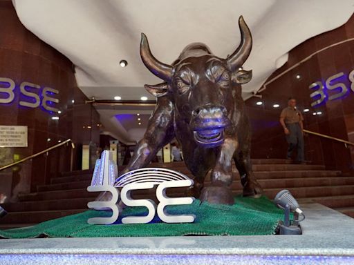 Indian shares set to open higher; HDFC Bank in focus