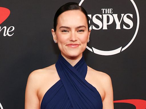 ‘Star Wars’ Star Daisy Ridley Diagnosed With Graves’ Disease; Initially Attributed Symptoms To “Really Stressful Role” While...