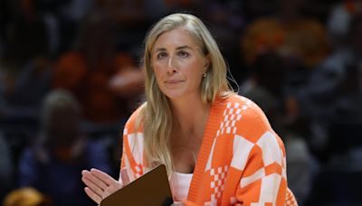 Lady Vols announce 2024 volleyball schedule