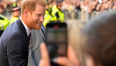 Attorney for the Sun tabloid accuses Prince Harry of destroying evidence