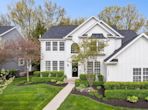 7330 Stone Gate Dr, New Albany OH 43054