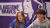 Bay inks Howes, Farnes for cross country