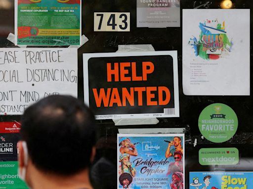 US labor market still tight; productivity falters in first quarter