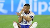 French players and football federation hopeful Mbappe can play through broken nose