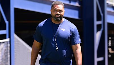 Three scenarios for Jerod Mayo in Year 1 as Patriots head coach