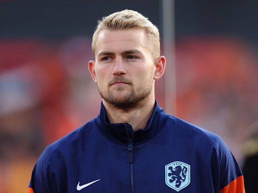 Manchester United transfer rumours: Erik ten Hag speaks out on Matthijs de Ligt and Scott McTominay latest