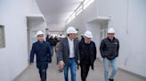 El gobernador Orrego recorre las obras de la escuela Jorge Washington en Pocito