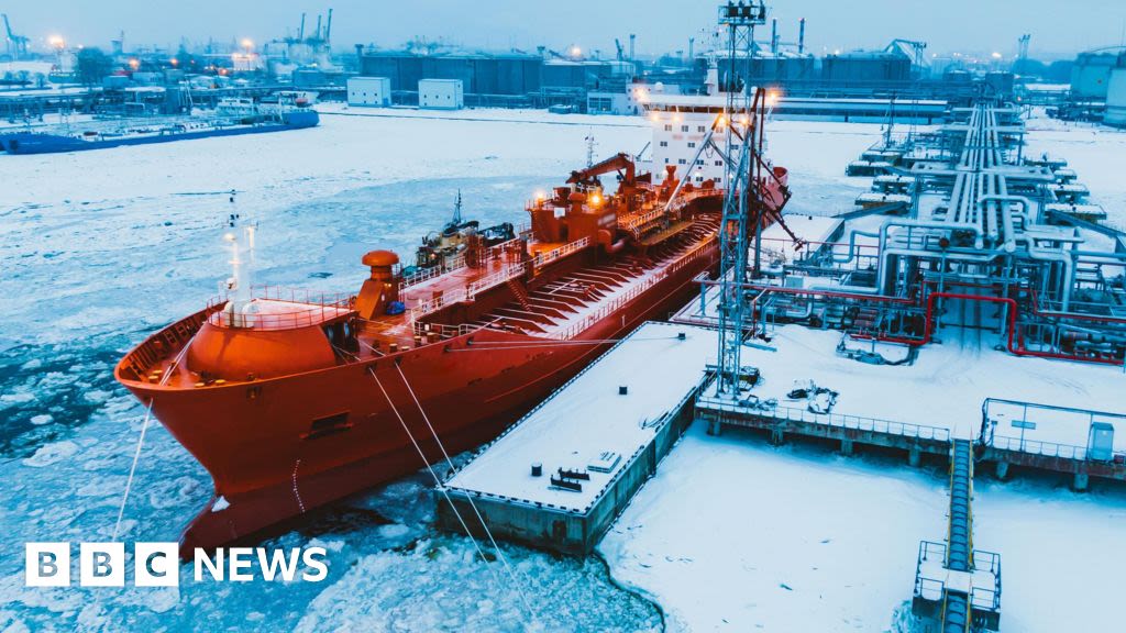 Climate change: Arctic 'dirty oil' ban comes into force for ships