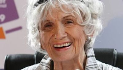 Murió Alice Munro, ganadora del Premio Nobel de Literatura, a los 92 años