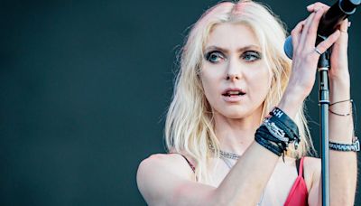 ‘Gossip Girl’ Alum Taylor Momsen Bit By A Bat While Opening For AC/DC In Spain