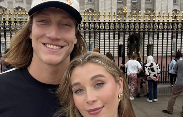 Jaguars quarterback Trevor Lawrence, wife expecting first child