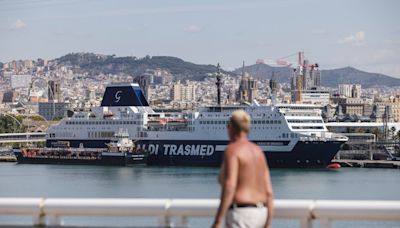 Barcelona set to raise tax for cruise passengers to deter excessive tourism