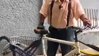 "I Bow Low...": Anand Mahindra Praises Elderly Gujarat Man For His Unique Cycle Designs