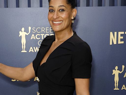 Resurfaced Topless Tracee Ellis Ross Photo Works Internet Into a Frenzy Again