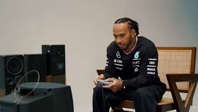 Lewis Hamilton recordó su infancia con F1 2000, Gran Turismo y Driver en la PS1