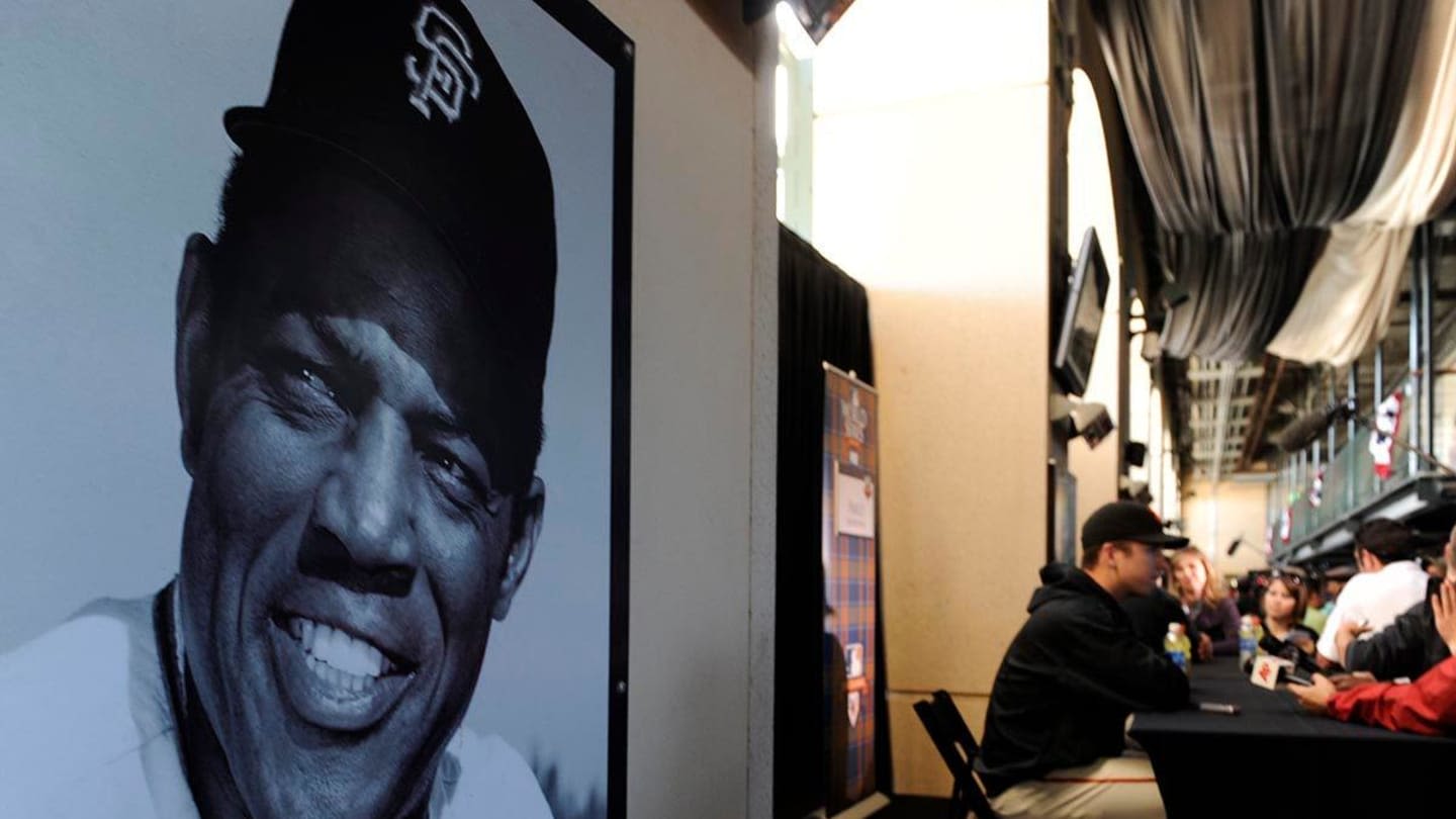 Mariners Put Out Thoughtful Picture and Message on 'X' After Passing of Willie Mays