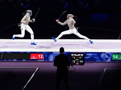 Quelles différences y a-t-il entre le sabre, le fleuret et l'épée en escrime ?