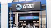 Cash-strapped Americans can't afford to pay their phone bills on time — and AT&T shares crashed the most in 20 years because of that