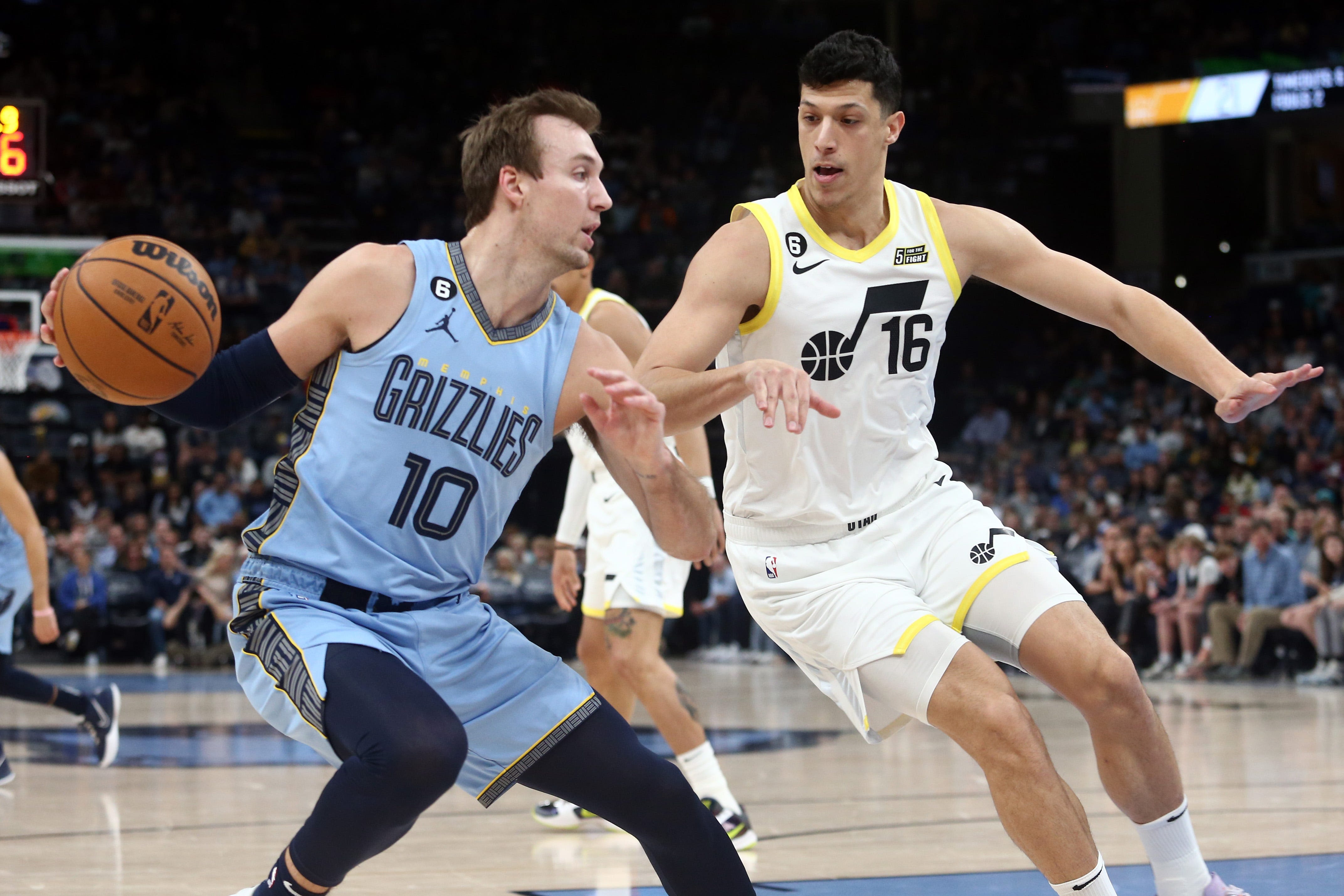 Luke Kennard remains unsigned in free agency. What will get Memphis Grizzlies to bring him back?