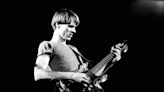 Patti Smith, Michael Stipe, Sleater-Kinney Remember Tom Verlaine: ‘One of the Greatest Rock Musicians Ever’