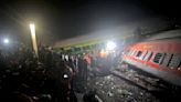 More Than 200 Dead, 900 Injured in Train Crash in India