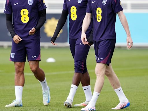 England newcomers urged to follow Phil Foden example and ‘revel’ in challenge