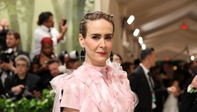 Sarah Paulson names actor who sent her six pages of notes after stage performance: ‘It was outrageous’