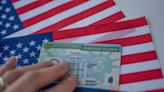 Cambia requisito imprescindible para obtener la green card ¡Es buena noticia para inmigrantes!