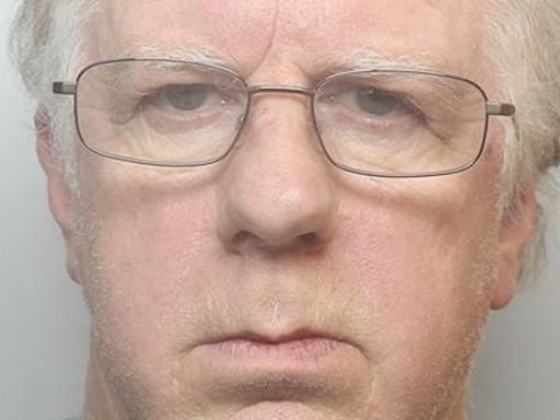 Nephew who stole £600k from elderly aunt in power of attorney fraud jailed