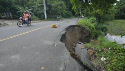 Aguaceros provocan inundaciones, anegan viviendas e incomunican varias comunidades en RD