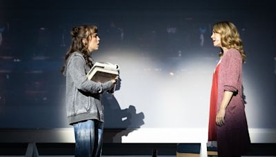 Review: NEXT TO NORMAL at Houston Broadway Theatre