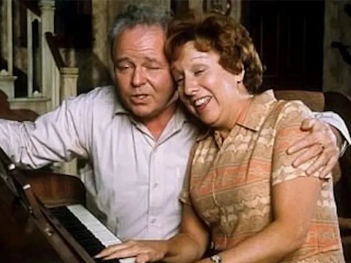 The Reason All In The Family Killed Off Edith Bunker - SlashFilm