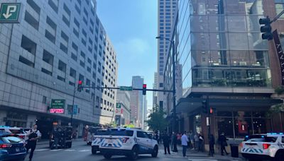 BREAKING: Heavy police presence seen outside popular Eataly marketplace in Chicago