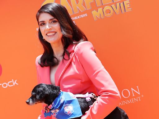 Comedy Star Cecily Strong Dishes on 'Saturday Night Live', Her Dog and Her Role in 'The Garfield Movie'