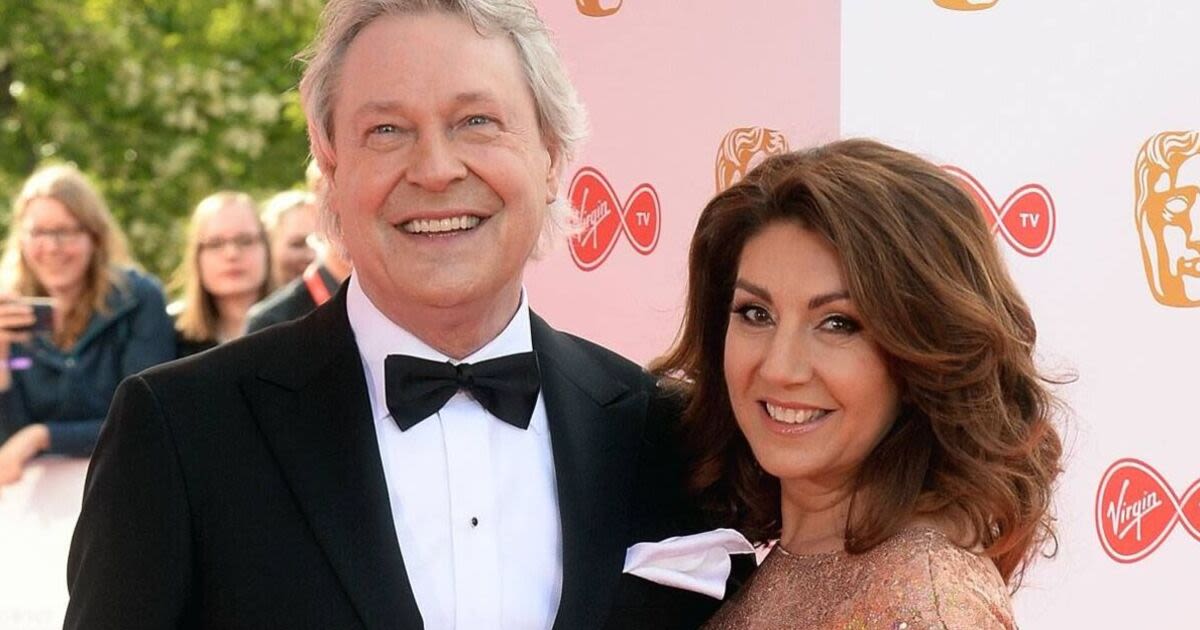 Jane McDonald says her gigs are 'better than NHS' after heartbreak over fiancé