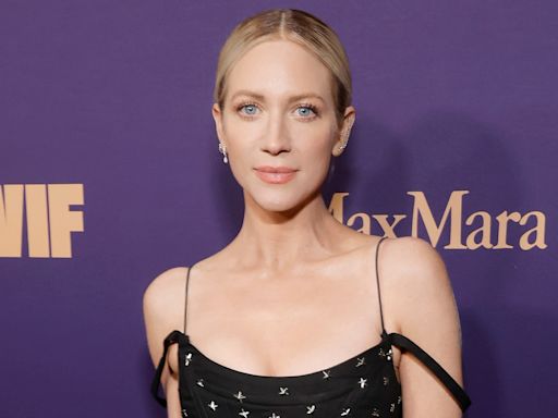 Brittany Snow Shares Heartbreaking Details of Her Father’s Battle With Alzheimer’s Disease - E! Online