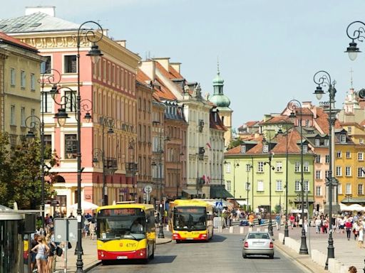 Polonia ofrece 1.200 vacantes para trabajadores colombianos: incluyen estadía y se ofrece la residencia polaca