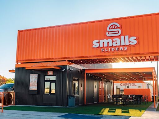 Drew Brees-backed burger chain Smalls Sliders to build first Houston locations - Houston Business Journal