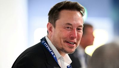 假的？美媒指Elon Musk擬每月捐巨款助特朗普 本尊po圖回應