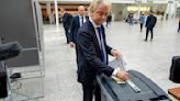 Dutch exit poll points toward neck and neck race between far right, center left for EU elections