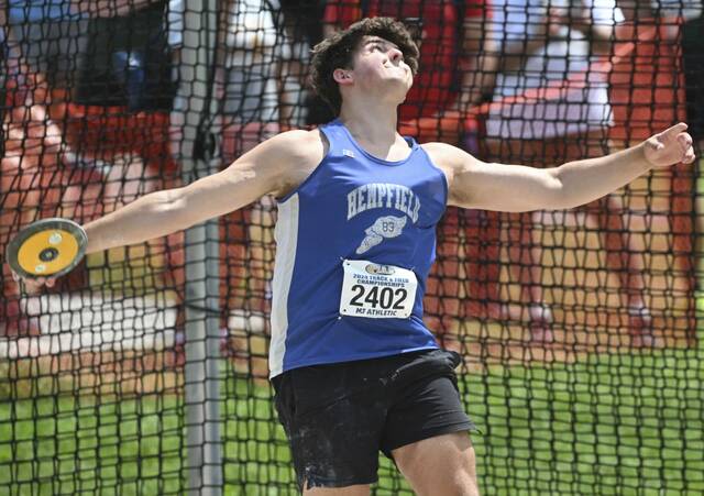 Hempfield’s Peyton Murray returns to top of podium in PIAA Class 3A discus | Trib HSSN