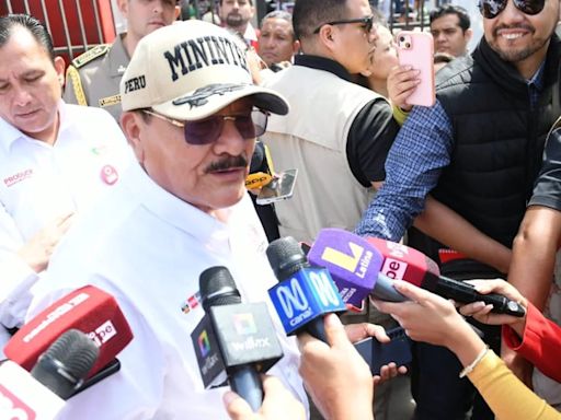 Dimite el ministro del Interior de Perú apenas un mes y medio después de asumir el cargo