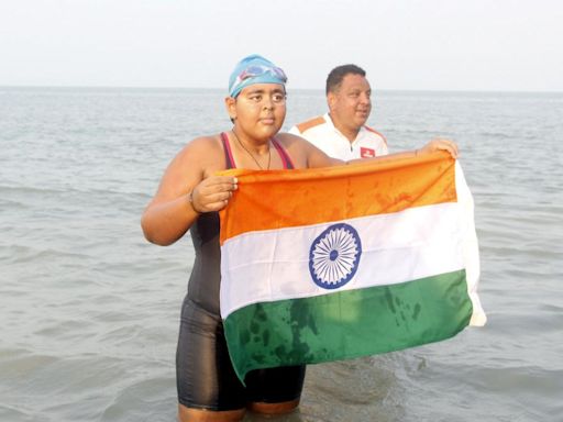 At 16, Jiya becomes world’s youngest and fastest para swimmer to cross English Channel