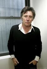 Gabriel Byrne