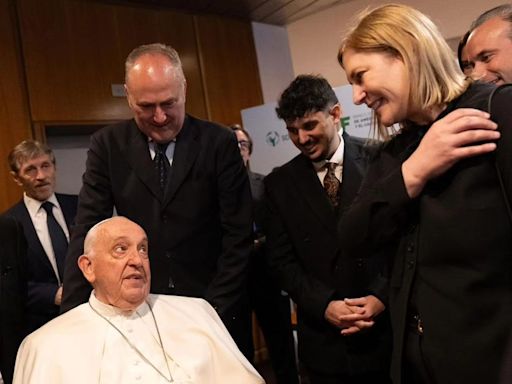 Gisela Scaglia se reunió con el Papa Francisco: “El papa sigue con detalle lo que ocurre en Rosario y reza por nosotros”