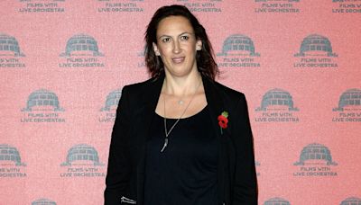 Miranda Hart lifts lid on Hawaiian-themed wedding