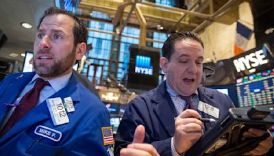Stock market today: Stocks slide after GDP report prompts inflation, growth concerns