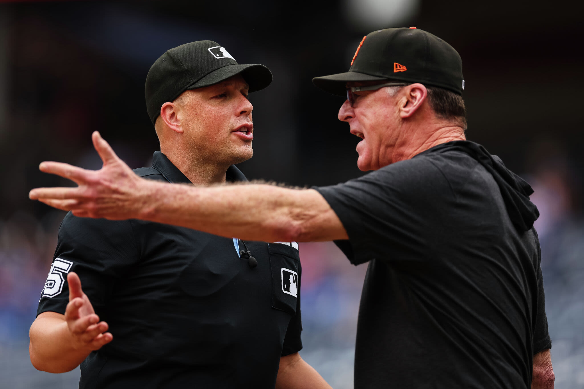 'That's bulls—t': SF Giants manager's argument was easy to hear after ejection